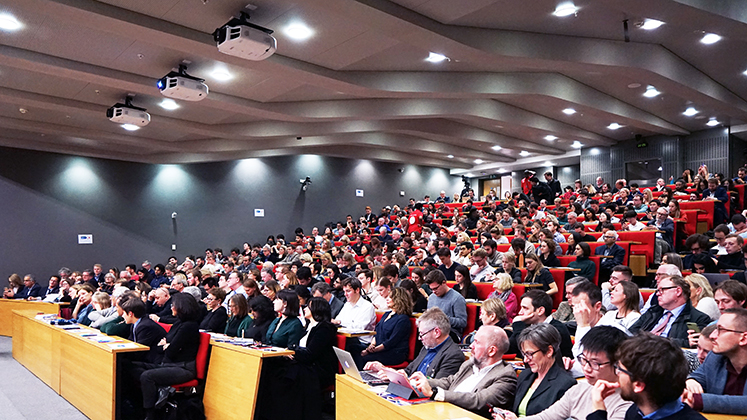 The crowd at the LSE election night party 2019