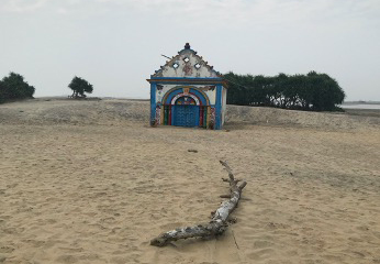 Photo (right): A deserted temple on the eastern Indian coast in the state of Odisha after villagers were relocated in 2016 due to impacts of coastal erosion over the last few decades. Photo: Architesh Panda