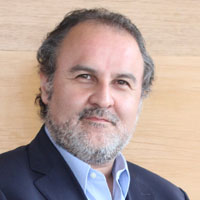 Dr Alvaro  Mendez