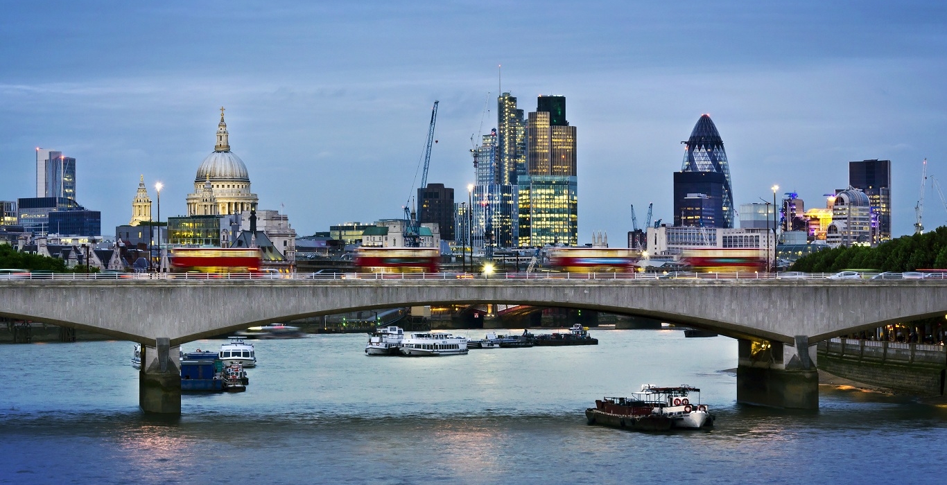 Waterloo_bridge_16-9_1366x768