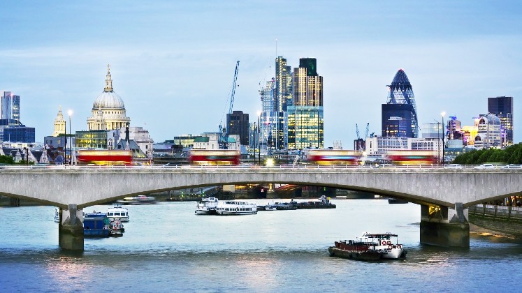 waterloo-bridge-brighter-747x420-16-9