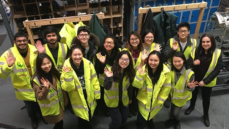 volunteers-waving-747x420px-16-9