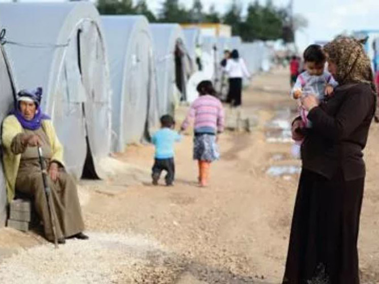 syrian-refugees-747x520-4-3-iStock: RadekProcyk