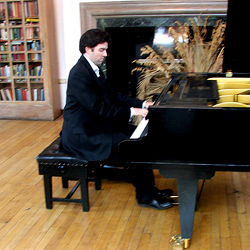 Pianist performing at a Shaw Library lunchtime concert