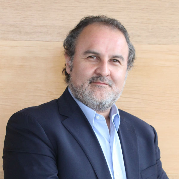 Dr Álvaro Méndez