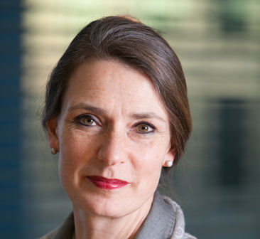 Vivienne Artz Obe