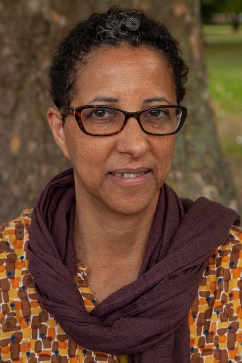 A portrait photo of Sonia Gomes