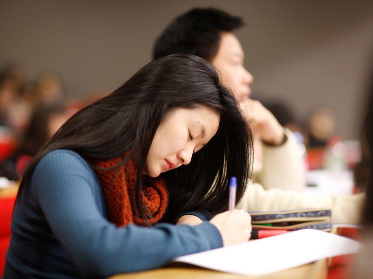 Two students in a lecture