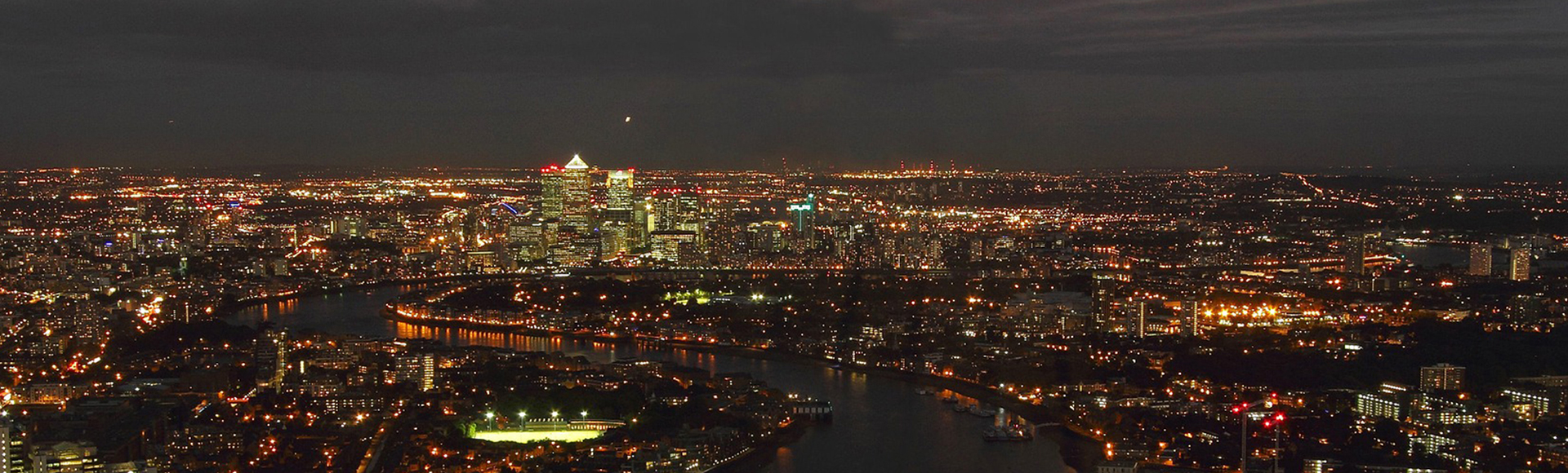 London skyline at night