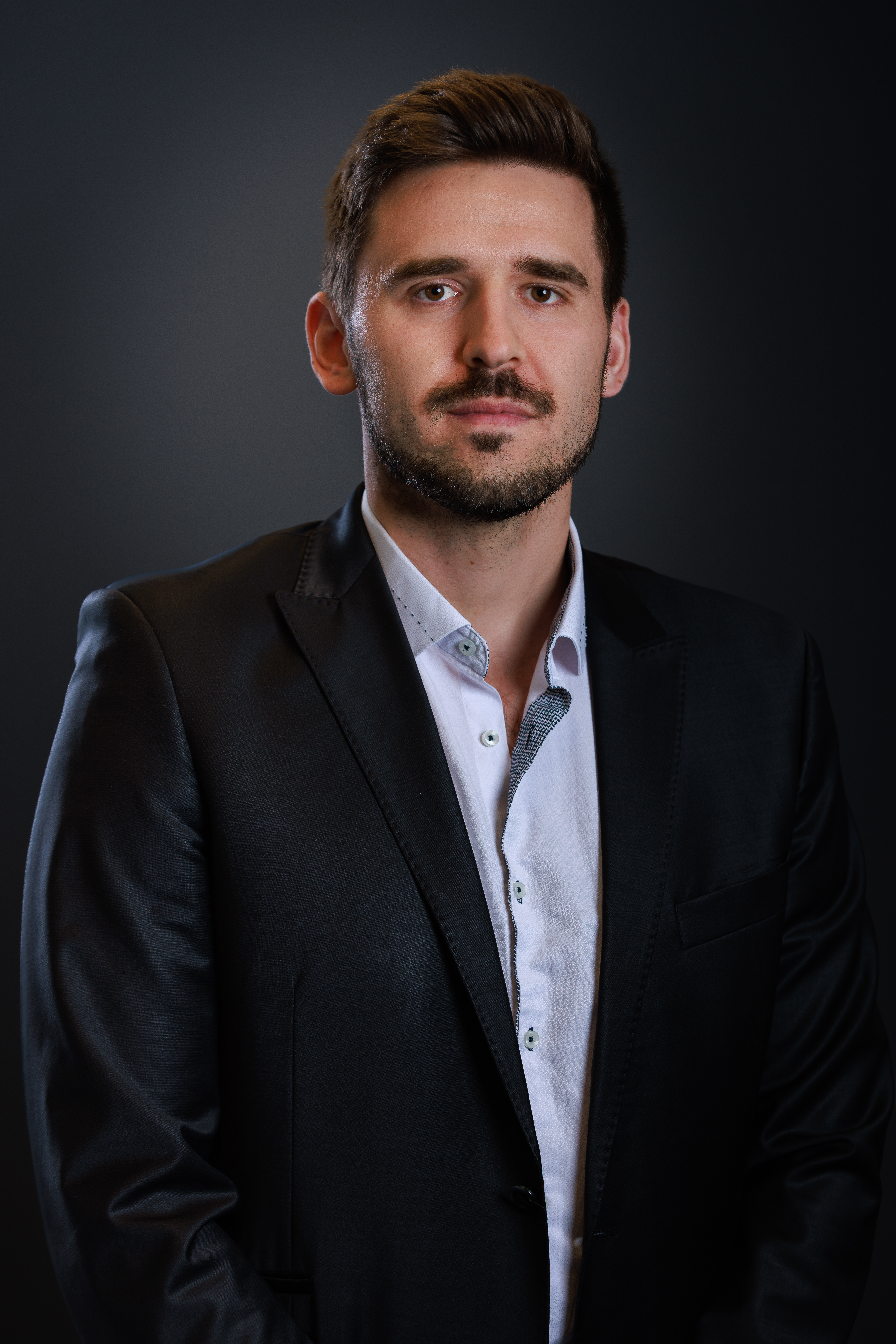 EGMiM Headshots 24-Mauer