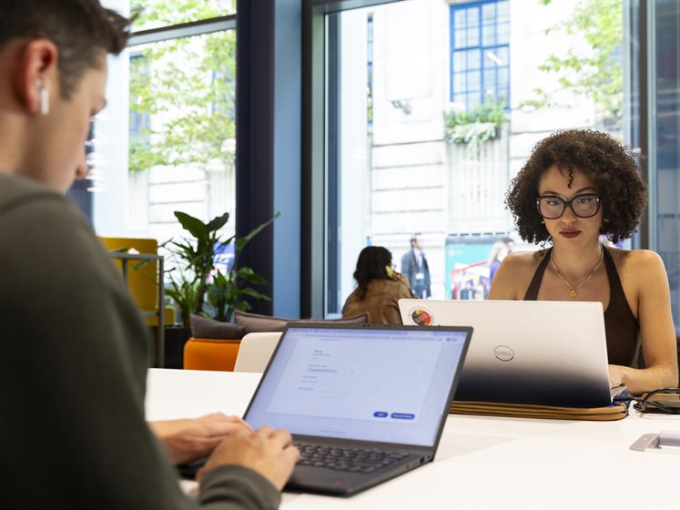 student_welcome25_72