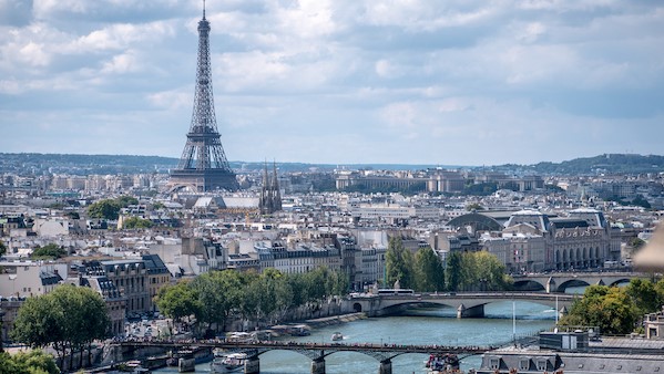 La_Tour_Eiffel_vue_de_la_Tour_Saint-Jacques_Paris_août_2014_2