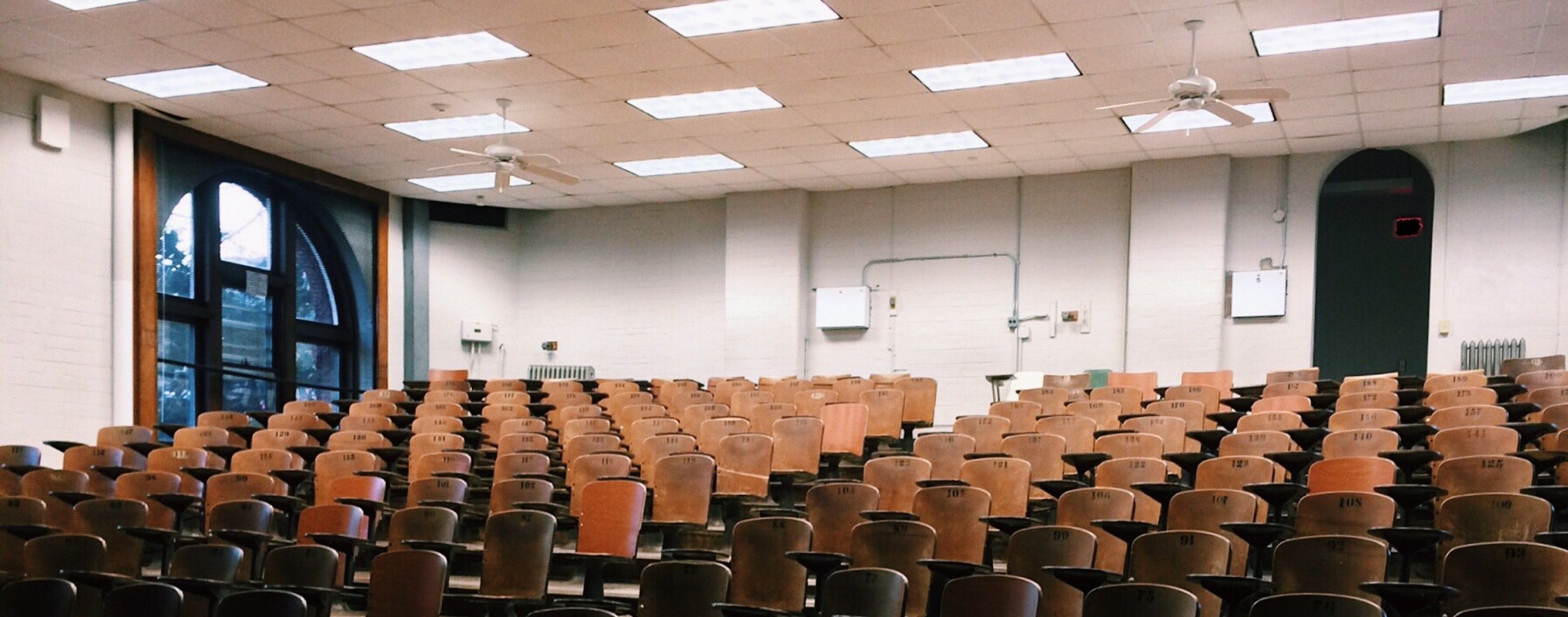 audience-auditorium-chairs-356065