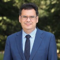 Professor Ismael Sanz