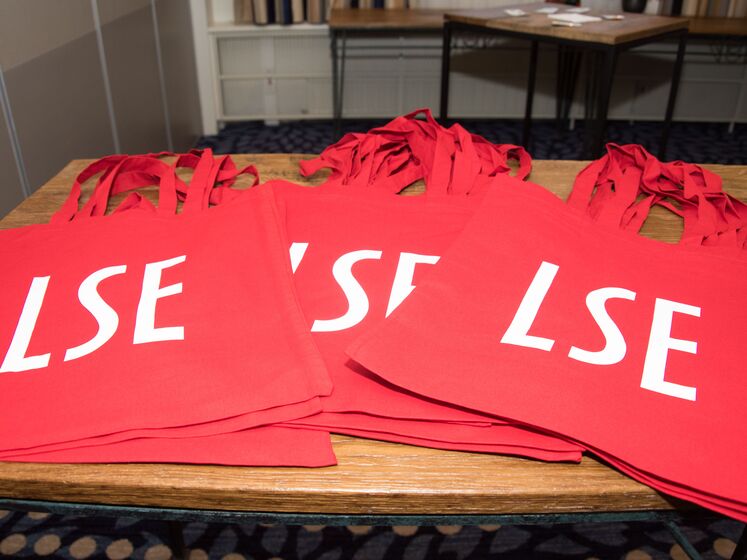 LSE-Red-Bags