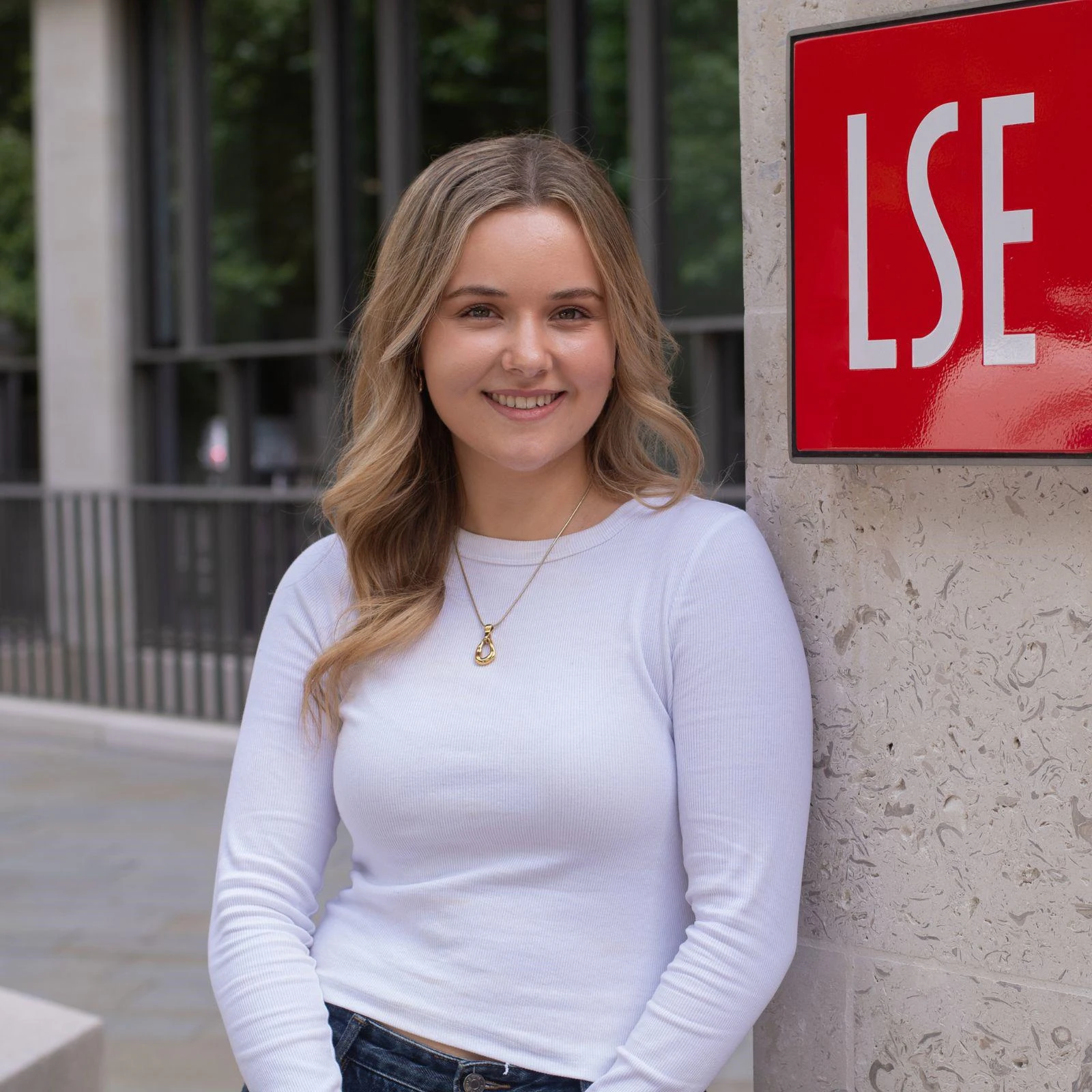 Annabelle_W_Hero_1600x1600_SS2025