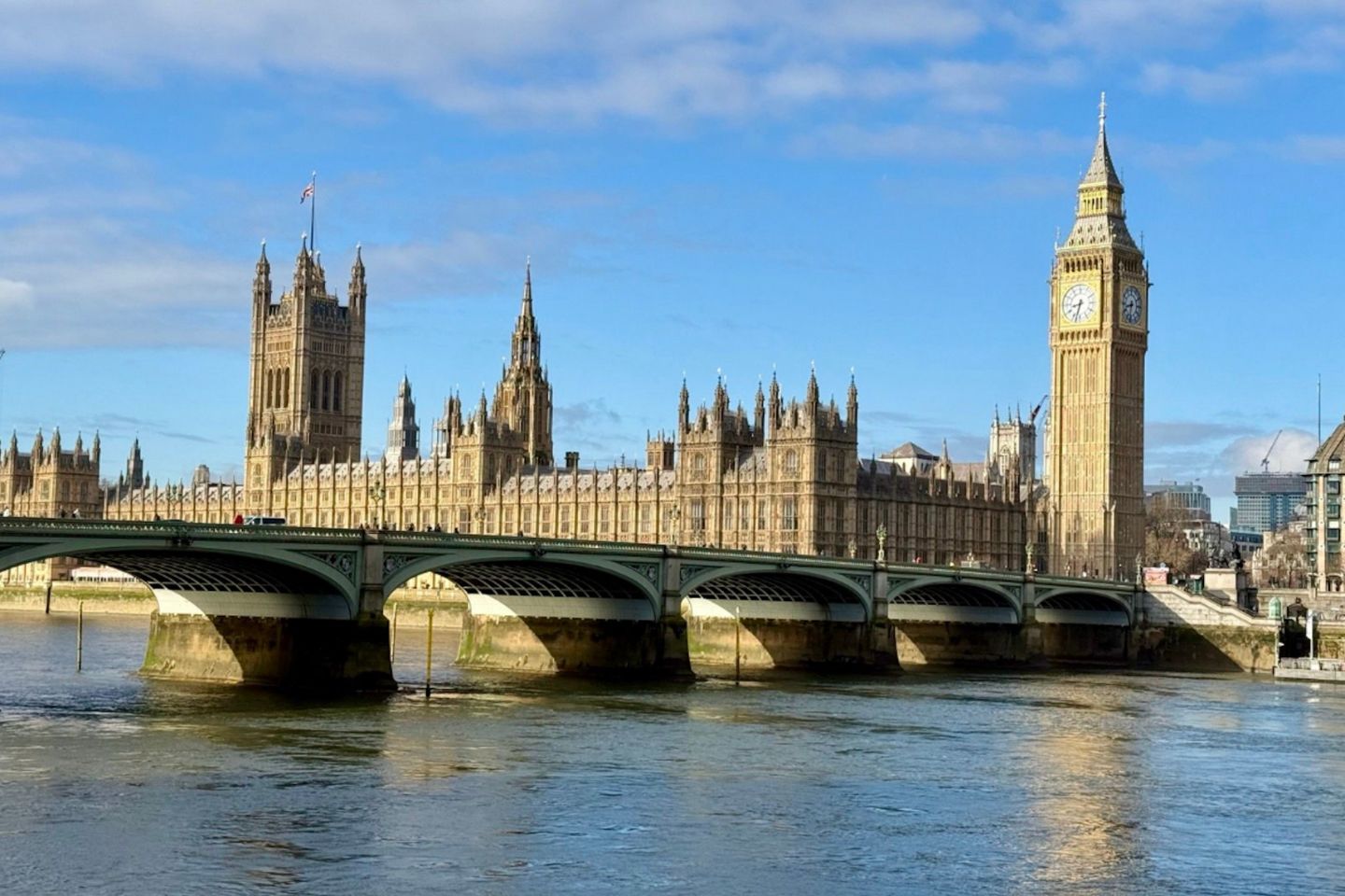 thames_riverfront_image